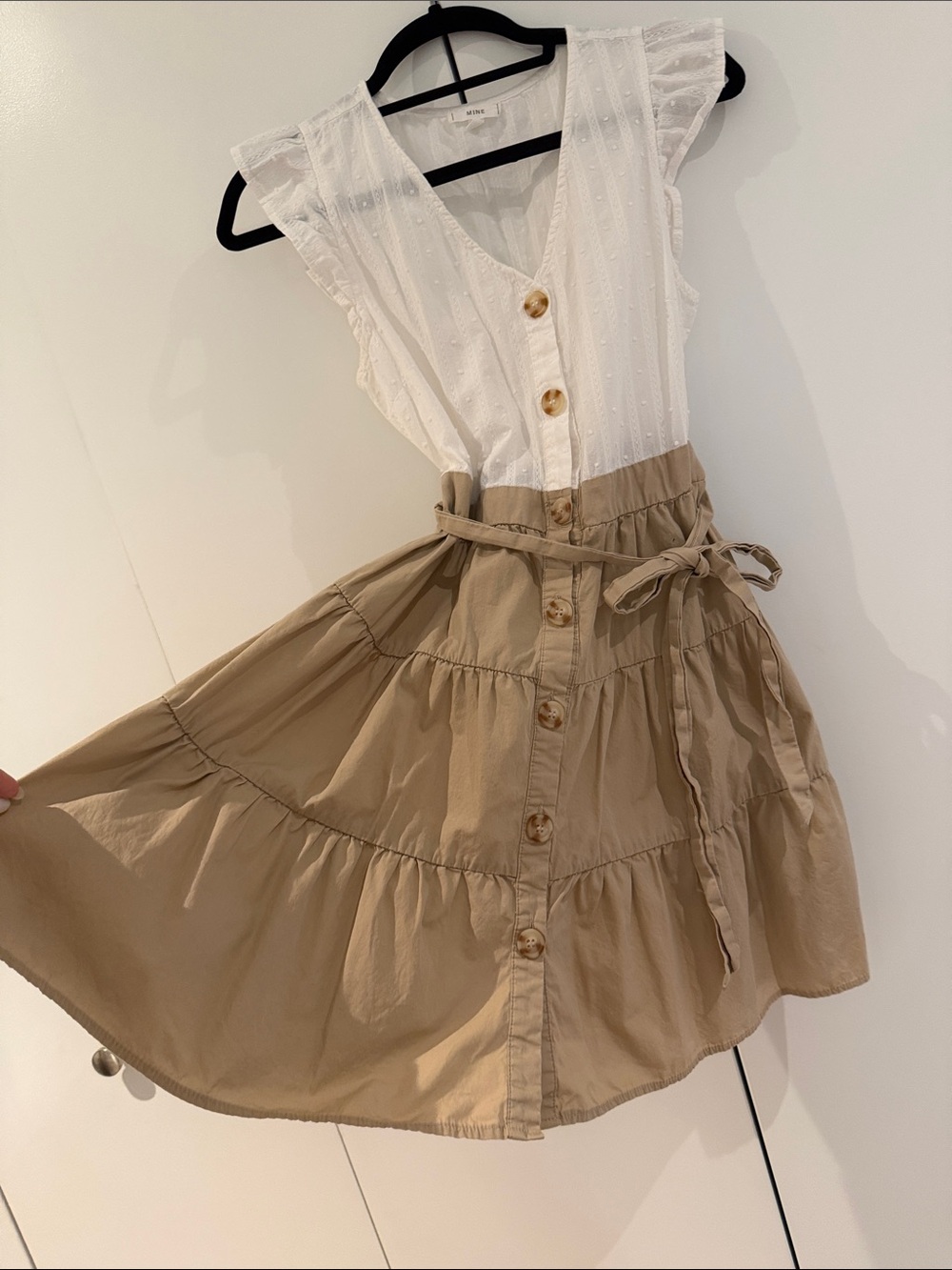 Women medium White & Tan Midi Button-Front Dress with Tie Waist cap sleeve fresh - Picture 2 of 10